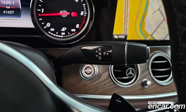 Mercedes-Benz E-Class 2019 1.9 автомат (гидро), миниатюра 12