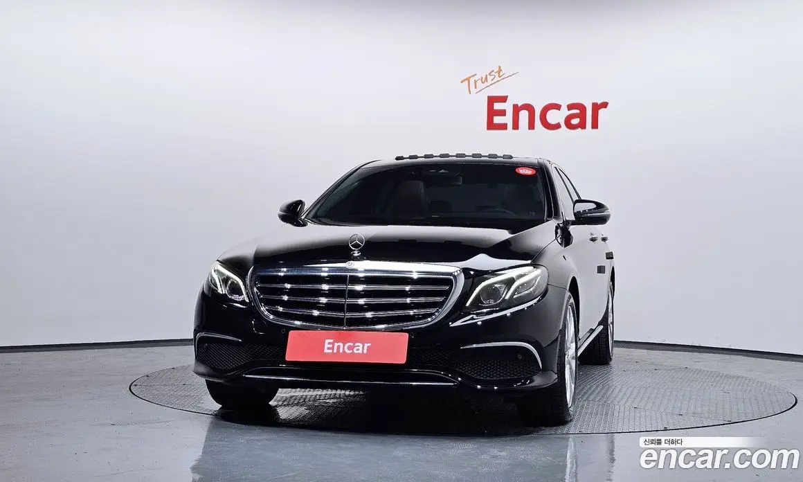 Mercedes-Benz E-Class 2019 1.9 автомат (гидро), фото 3 Mercedes-Benz E-Class 2019 1.9 автомат (гидро), фото 3