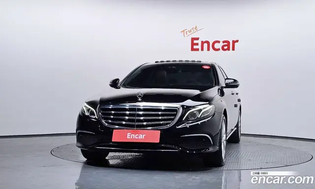 Mercedes-Benz E-Class 2019 1.9 автомат (гидро), миниатюра 3 Mercedes-Benz E-Class 2019 1.9 автомат (гидро), миниатюра 3