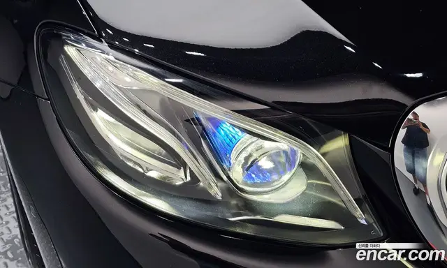 Mercedes-Benz E-Class 2019 1.9 автомат (гидро), миниатюра 8 Mercedes-Benz E-Class 2019 1.9 автомат (гидро), миниатюра 8