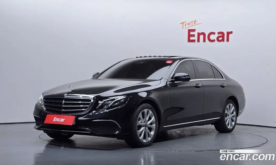 Mercedes-Benz E-Class 2019 1.9 автомат (гидро), фото 1 Mercedes-Benz E-Class 2019 1.9 автомат (гидро), фото 1