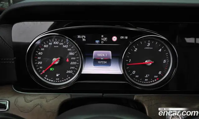 Mercedes-Benz E-Class 2019 1.9 автомат (гидро), миниатюра 11 Mercedes-Benz E-Class 2019 1.9 автомат (гидро), миниатюра 11