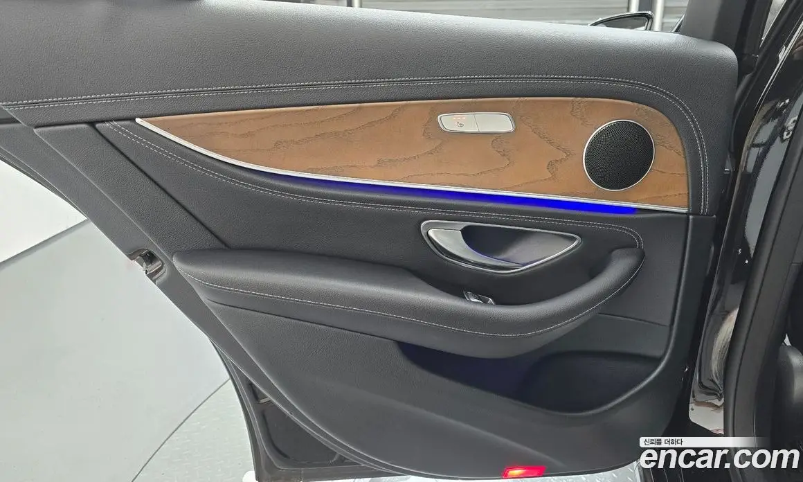Mercedes-Benz E-Class 2019 1.9 автомат (гидро), фото 15 Mercedes-Benz E-Class 2019 1.9 автомат (гидро), фото 15