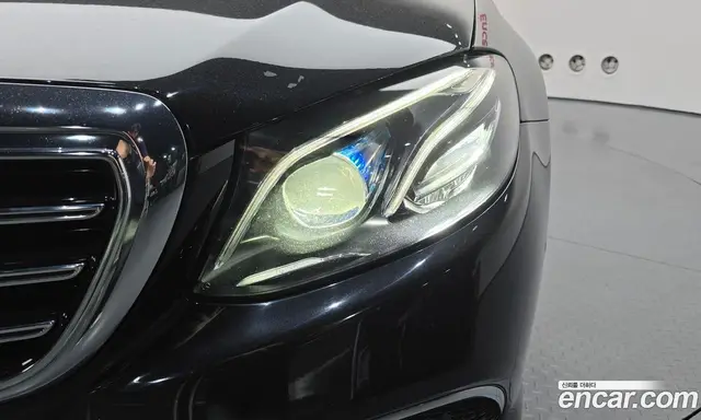 Mercedes-Benz E-Class 2019 1.9 автомат (гидро), миниатюра 8 Mercedes-Benz E-Class 2019 1.9 автомат (гидро), миниатюра 8
