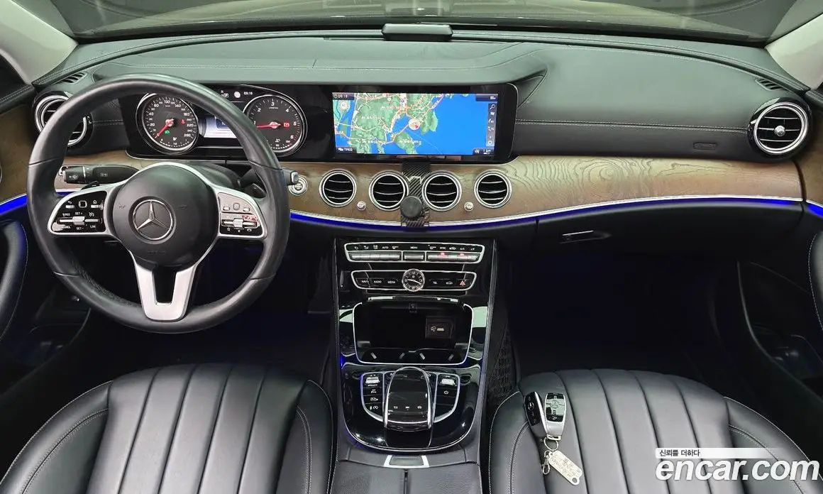 Mercedes-Benz E-Class 2019 1.9 автомат (гидро), фото 10 Mercedes-Benz E-Class 2019 1.9 автомат (гидро), фото 10