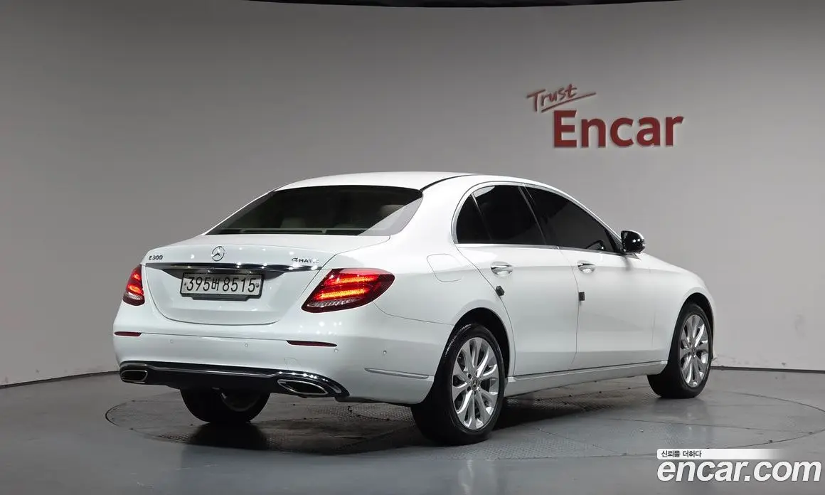Mercedes-Benz E-Class 2020 2.0 автомат (гидро), фото 1 Mercedes-Benz E-Class 2020 2.0 автомат (гидро), фото 1