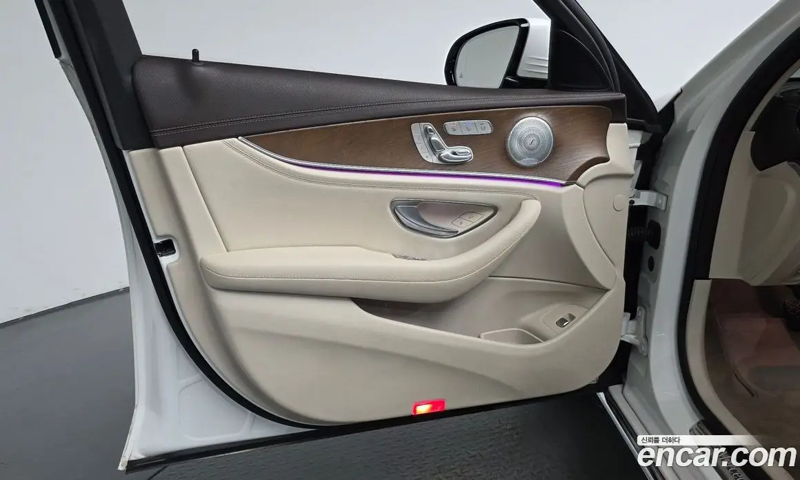 Mercedes-Benz E-Class 2020 2.0 автомат (гидро), фото 13 Mercedes-Benz E-Class 2020 2.0 автомат (гидро), фото 13