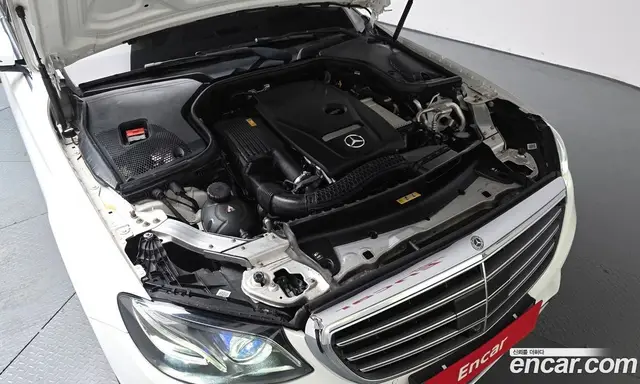 Mercedes-Benz E-Class 2020 2.0 автомат (гидро), миниатюра 5 Mercedes-Benz E-Class 2020 2.0 автомат (гидро), миниатюра 5