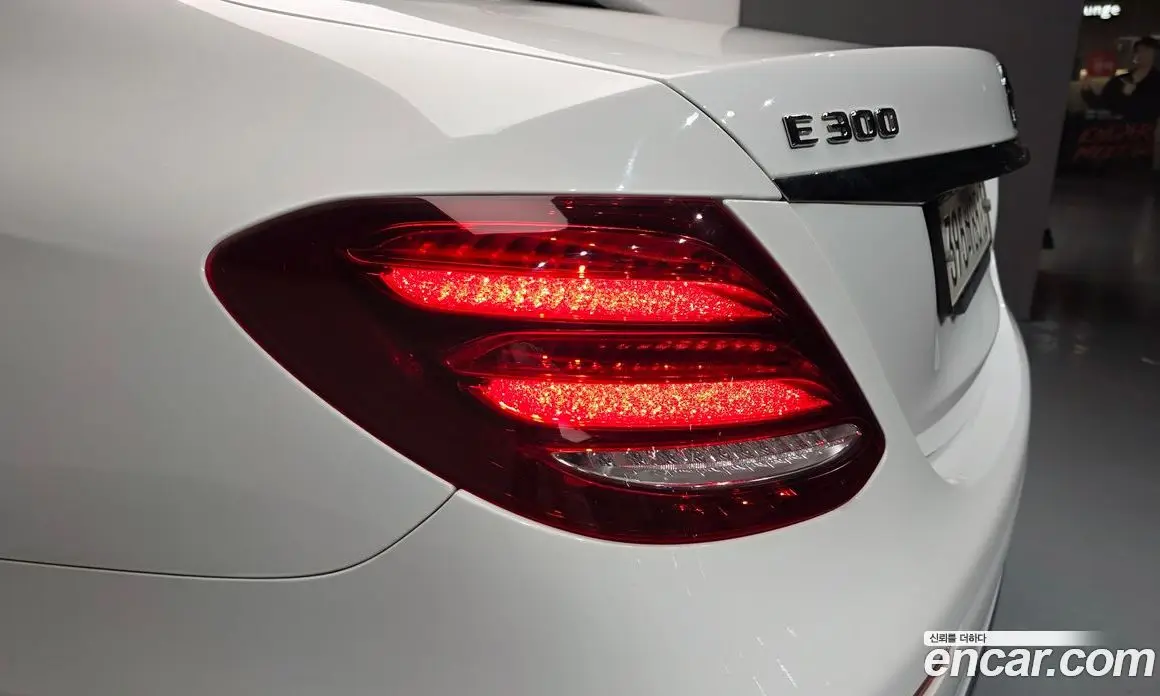 Mercedes-Benz E-Class 2020 2.0 автомат (гидро), фото 8 Mercedes-Benz E-Class 2020 2.0 автомат (гидро), фото 8