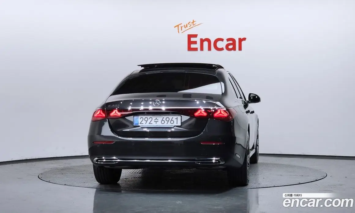 Mercedes-Benz E-Class 2025 2.0 автомат (гидро), фото 4