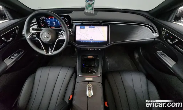 Mercedes-Benz E-Class 2025 2.0 автомат (гидро), миниатюра 10
