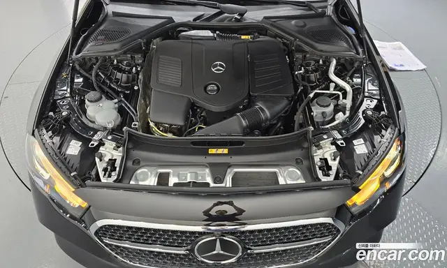 Mercedes-Benz E-Class 2025 2.0 автомат (гидро), миниатюра 5 Mercedes-Benz E-Class 2025 2.0 автомат (гидро), миниатюра 5