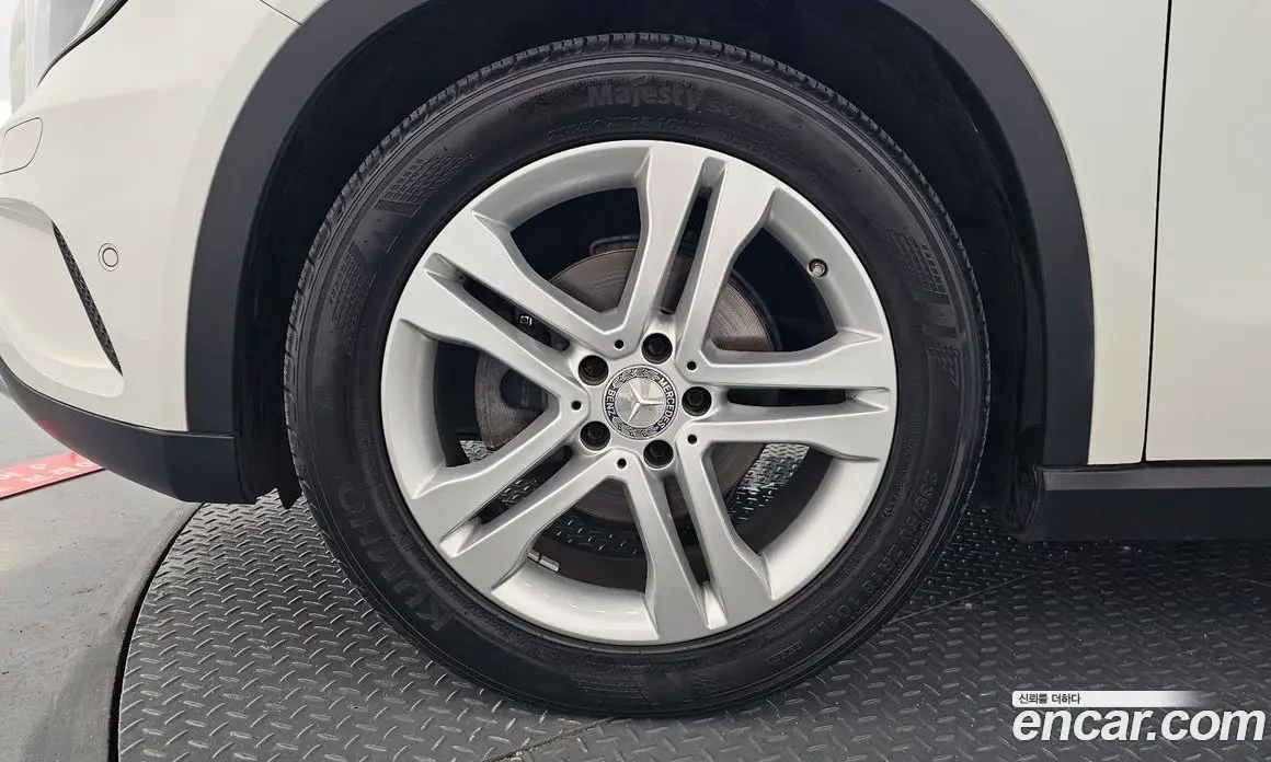 Mercedes-Benz GLA-Class 2015 2.1 автомат (гидро), фото 5 Mercedes-Benz GLA-Class 2015 2.1 автомат (гидро), фото 5