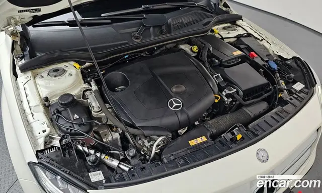 Mercedes-Benz GLA-Class 2015 2.1 автомат (гидро), миниатюра 6 Mercedes-Benz GLA-Class 2015 2.1 автомат (гидро), миниатюра 6