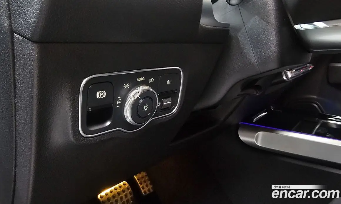 Mercedes-Benz GLB-Class 2022 2.0 автомат (гидро), фото 27