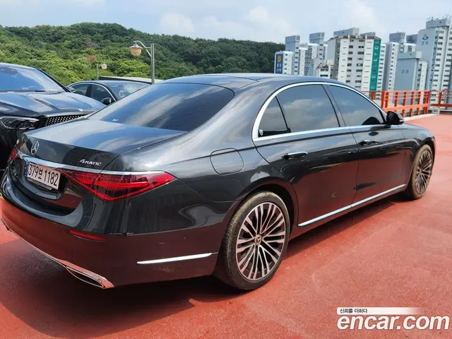 Mercedes-Benz S-Class 2022 3.0 автомат (гидро), миниатюра 2