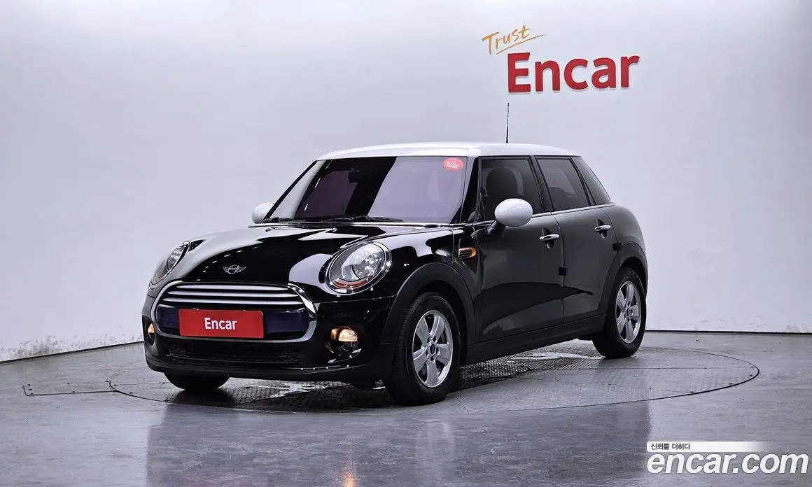 Mini Cooper 2015 1.5 автомат (гидро), фото 1 Mini Cooper 2015 1.5 автомат (гидро), фото 1