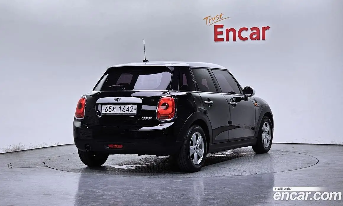 Mini Cooper 2015 1.5 автомат (гидро), фото 2 Mini Cooper 2015 1.5 автомат (гидро), фото 2