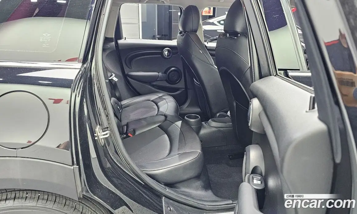 Mini Cooper 2015 1.5 автомат (гидро), фото 11 Mini Cooper 2015 1.5 автомат (гидро), фото 11