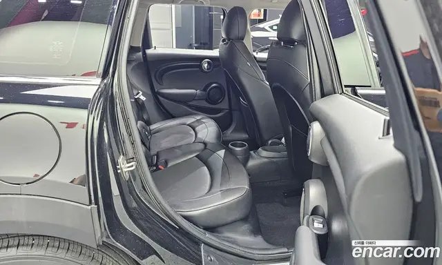 Mini Cooper 2015 1.5 автомат (гидро), миниатюра 11 Mini Cooper 2015 1.5 автомат (гидро), миниатюра 11