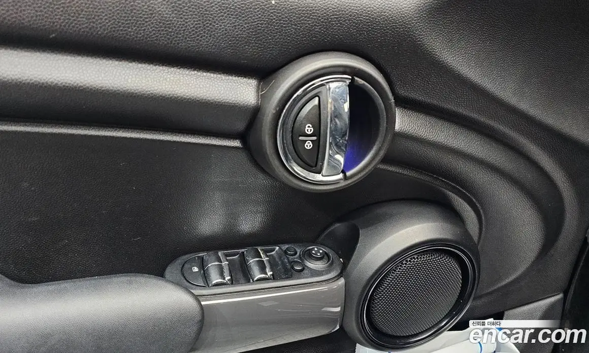 Mini Cooper 2015 1.5 автомат (гидро), фото 16 Mini Cooper 2015 1.5 автомат (гидро), фото 16