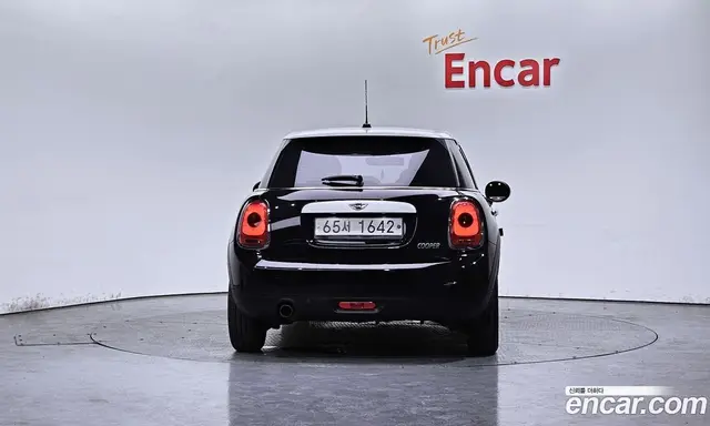 Mini Cooper 2015 1.5 автомат (гидро), миниатюра 4 Mini Cooper 2015 1.5 автомат (гидро), миниатюра 4