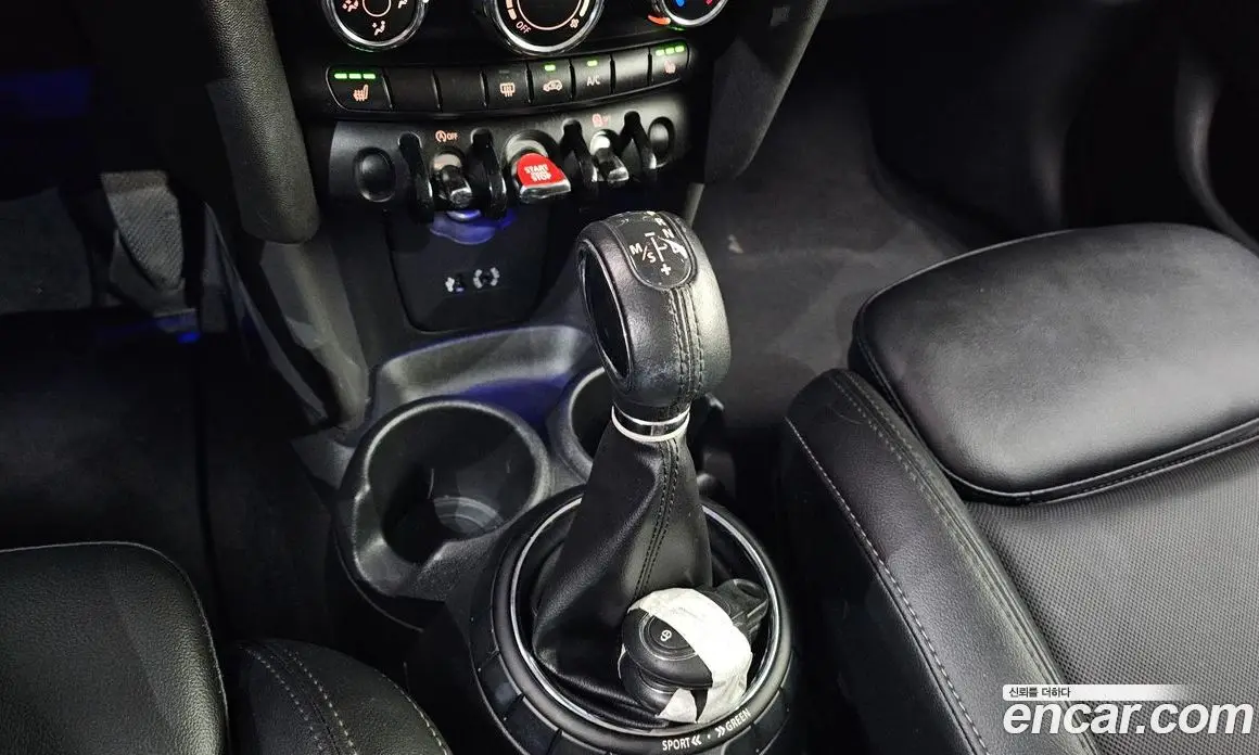 Mini Cooper 2015 1.5 автомат (гидро), фото 9 Mini Cooper 2015 1.5 автомат (гидро), фото 9