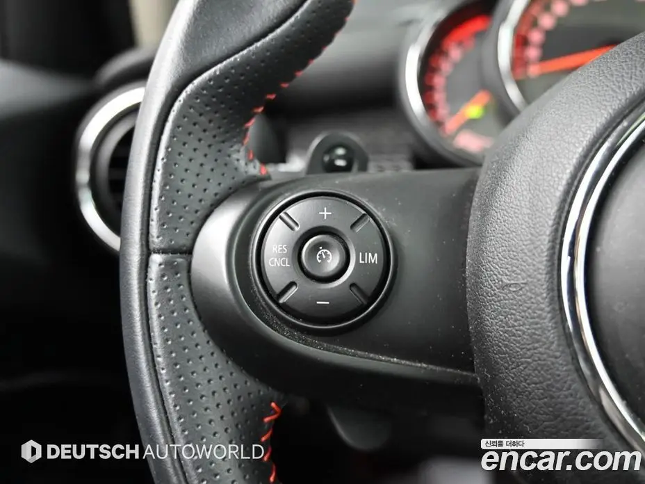 Mini Cooper 2018 2.0 автомат (гидро), фото 16 Mini Cooper 2018 2.0 автомат (гидро), фото 16