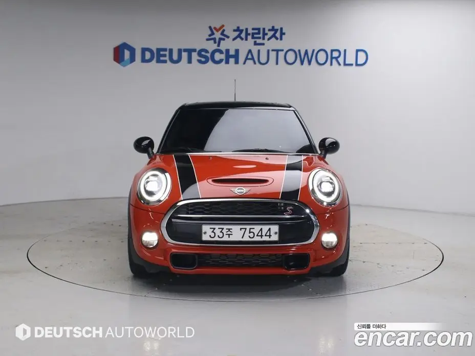 Mini Cooper 2018 2.0 автомат (гидро), фото 3 Mini Cooper 2018 2.0 автомат (гидро), фото 3