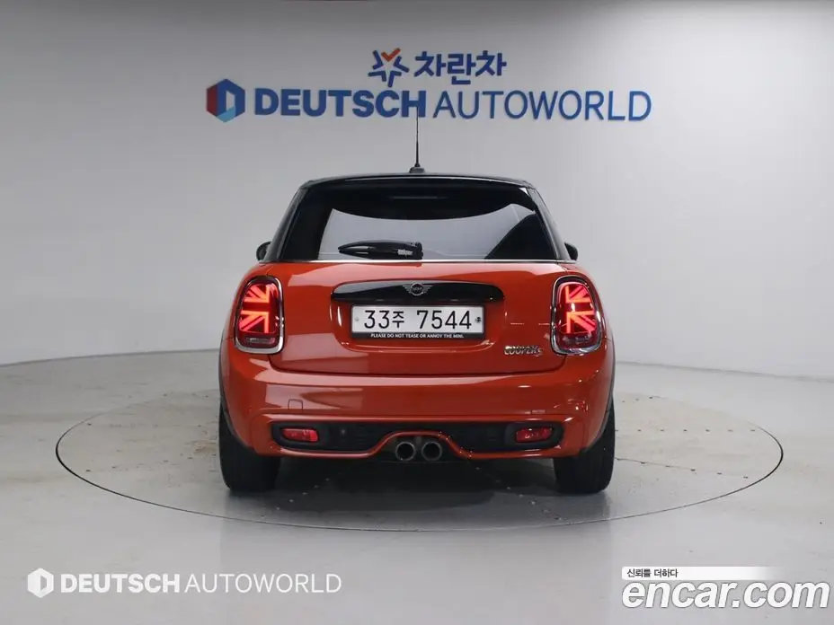 Mini Cooper 2018 2.0 автомат (гидро), фото 4 Mini Cooper 2018 2.0 автомат (гидро), фото 4