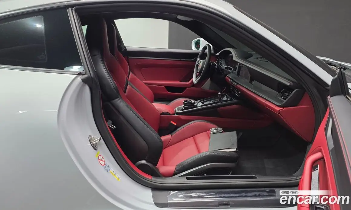 Porsche 911 2025 3.6 автомат (гидро), фото 15 Porsche 911 2025 3.6 автомат (гидро), фото 15