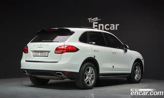 Porsche Cayenne 2012 3.0 автомат (гидро), миниатюра 2 Porsche Cayenne 2012 3.0 автомат (гидро), миниатюра 2