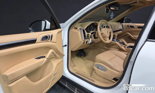 Porsche Cayenne 2012 3.0 автомат (гидро), миниатюра 10 Porsche Cayenne 2012 3.0 автомат (гидро), миниатюра 10