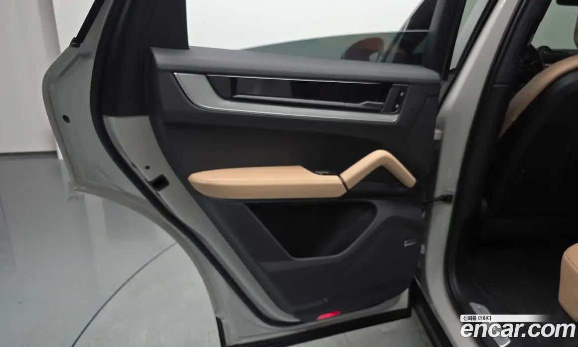 Porsche Cayenne 2025 3.0 автомат (гидро), фото 14 Porsche Cayenne 2025 3.0 автомат (гидро), фото 14
