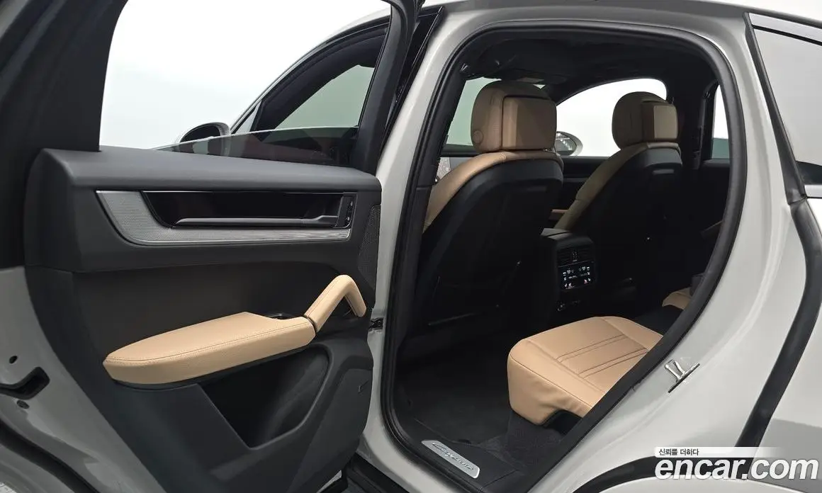 Porsche Cayenne 2025 3.0 автомат (гидро), фото 15 Porsche Cayenne 2025 3.0 автомат (гидро), фото 15