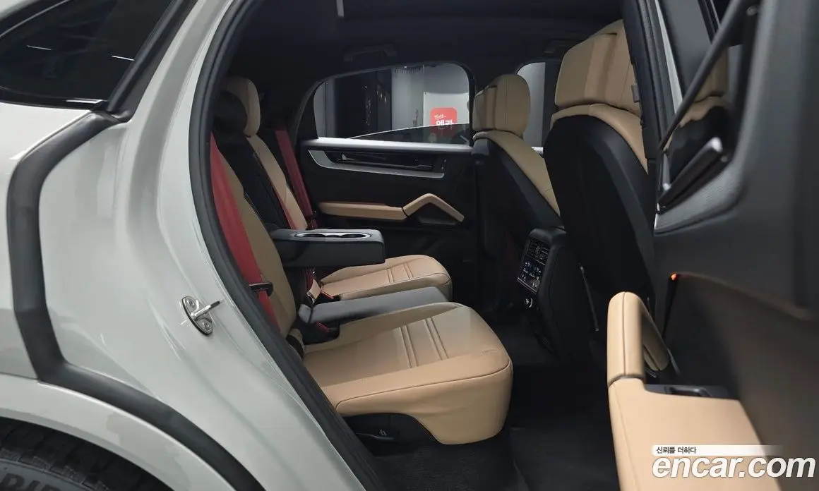 Porsche Cayenne 2025 3.0 автомат (гидро), фото 17 Porsche Cayenne 2025 3.0 автомат (гидро), фото 17