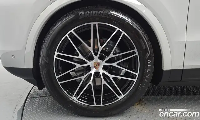Porsche Cayenne 2025 3.0 автомат (гидро), миниатюра 4 Porsche Cayenne 2025 3.0 автомат (гидро), миниатюра 4