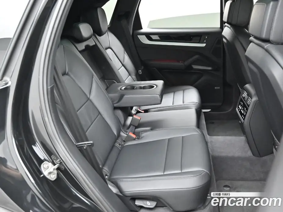 Porsche Cayenne 2025 3.0 автомат (гидро), фото 11 Porsche Cayenne 2025 3.0 автомат (гидро), фото 11