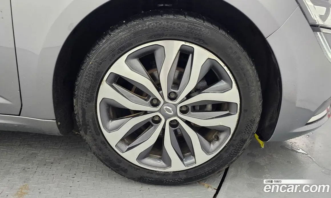 Renault (Samsung) SM6 2016 1.5 автомат (гидро), фото 5 Renault (Samsung) SM6 2016 1.5 автомат (гидро), фото 5