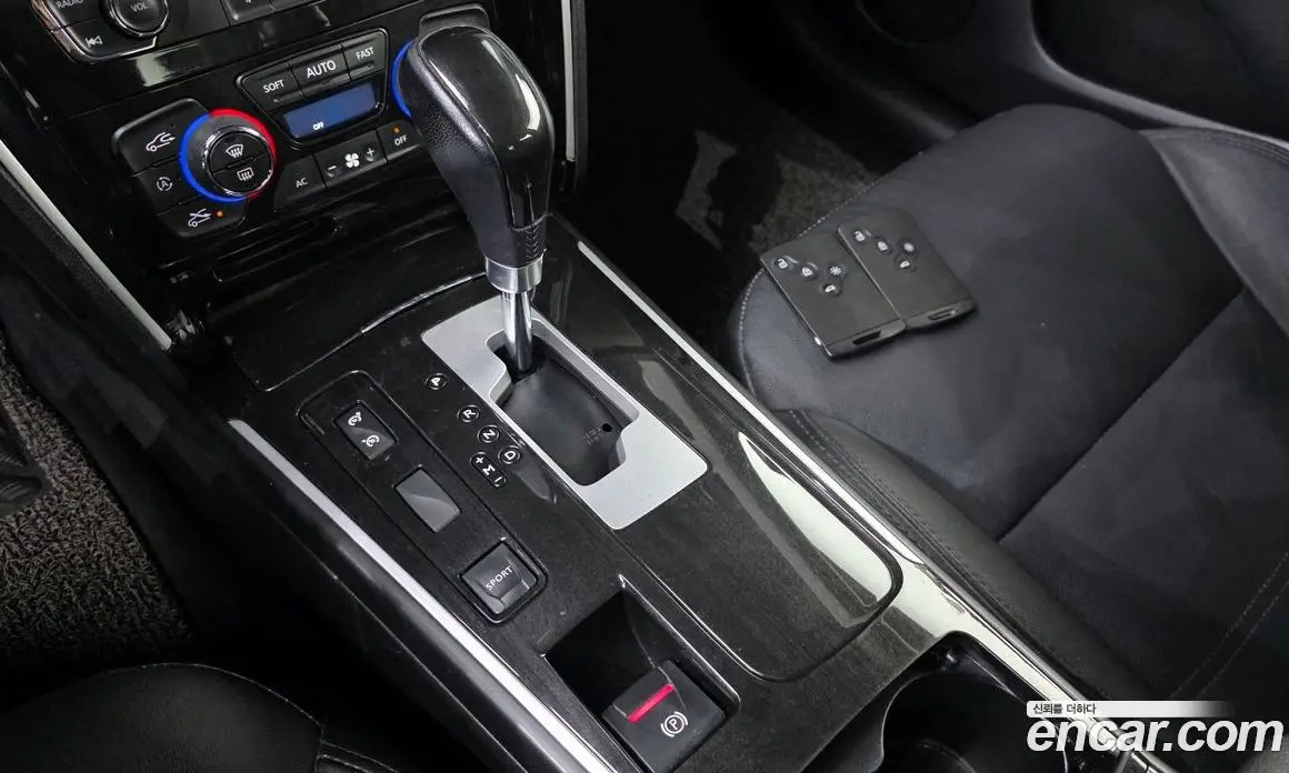 Renault (Samsung) SM7 2015 2.5 автомат (гидро), фото 9 Renault (Samsung) SM7 2015 2.5 автомат (гидро), фото 9