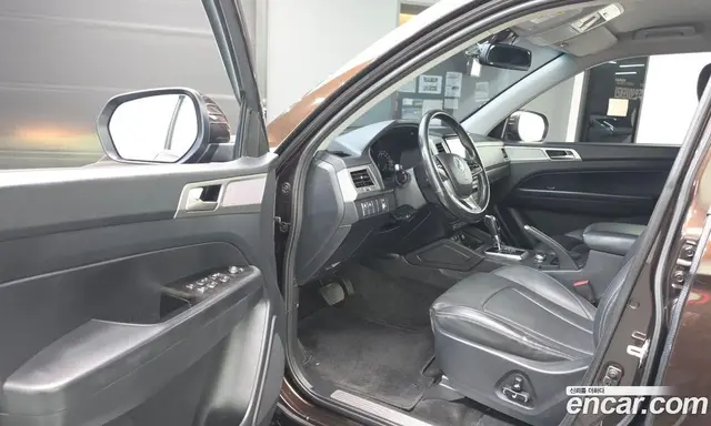 SsangYong Rexton 2018 2.2 автомат (гидро), миниатюра 10 SsangYong Rexton 2018 2.2 автомат (гидро), миниатюра 10