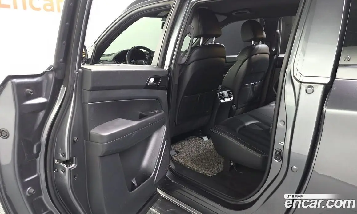 SsangYong Rexton 2019 2.2 автомат (гидро), фото 16 SsangYong Rexton 2019 2.2 автомат (гидро), фото 16