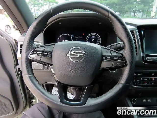 SsangYong Rexton 2023 2.2 автомат (гидро), миниатюра 8 SsangYong Rexton 2023 2.2 автомат (гидро), миниатюра 8
