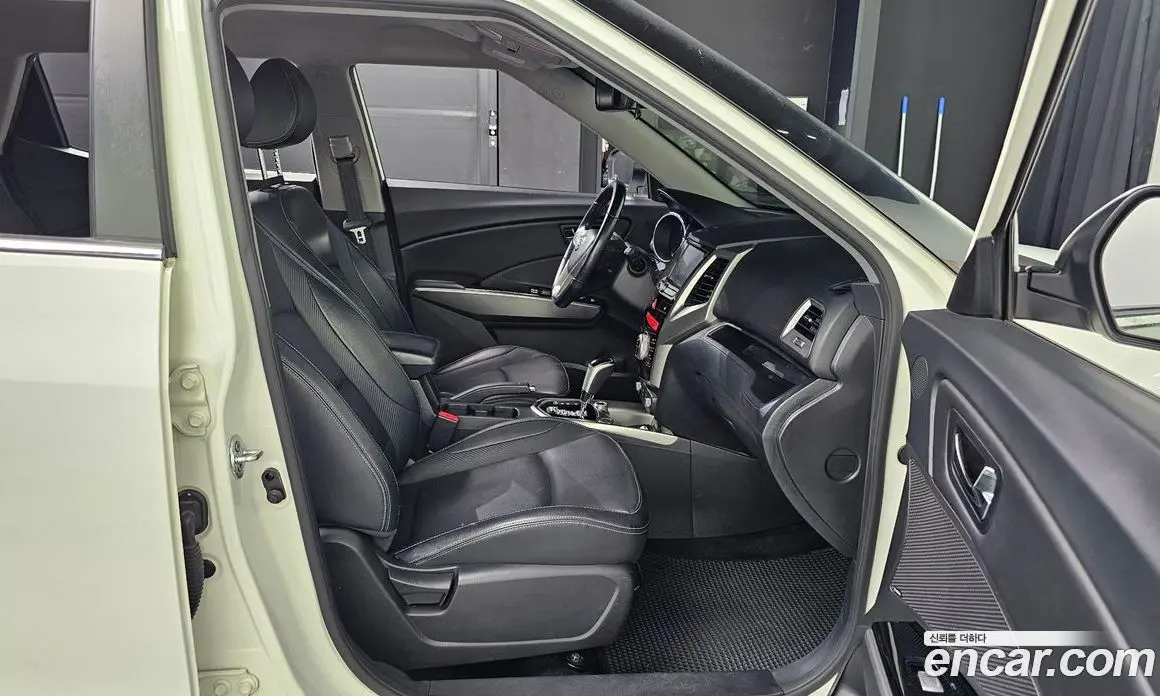 SsangYong TIBOLI 2016 1.6 автомат (гидро), фото 12 SsangYong TIBOLI 2016 1.6 автомат (гидро), фото 12