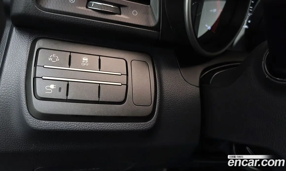 SsangYong TIBOLI 2016 1.6 автомат (гидро), фото 22 SsangYong TIBOLI 2016 1.6 автомат (гидро), фото 22