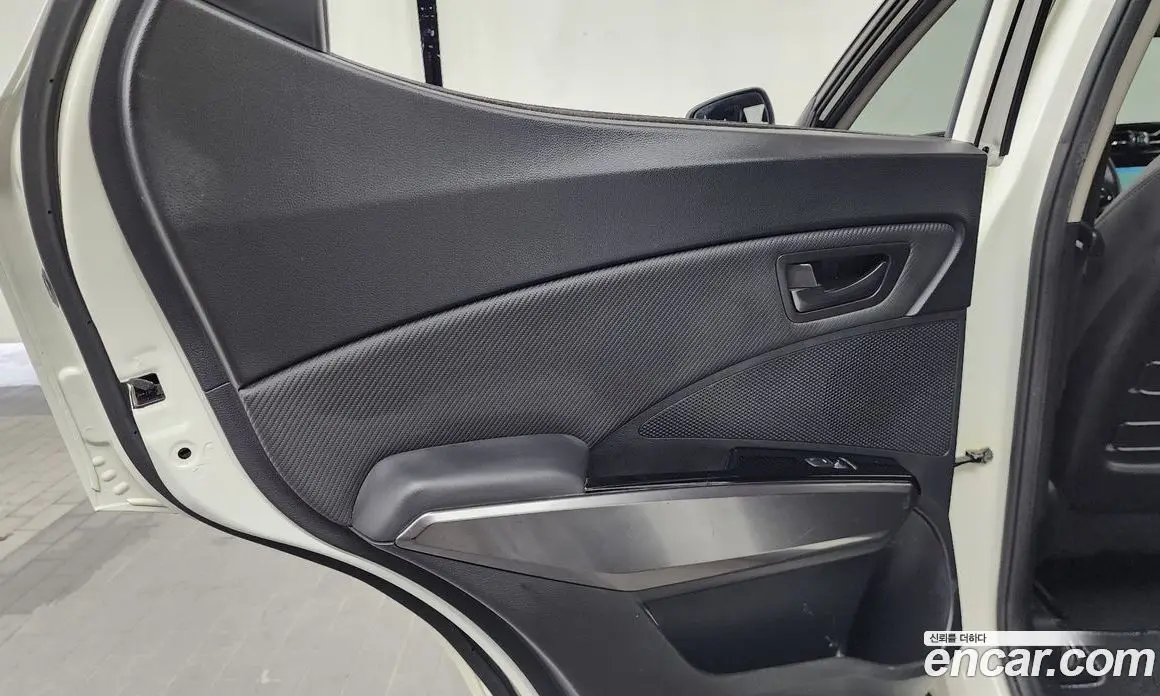 SsangYong TIBOLI 2020 1.5 автомат (гидро), фото 15 SsangYong TIBOLI 2020 1.5 автомат (гидро), фото 15