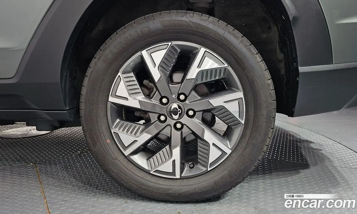 SsangYong Torres 2023 0.2 автомат (гидро), фото 7 SsangYong Torres 2023 0.2 автомат (гидро), фото 7