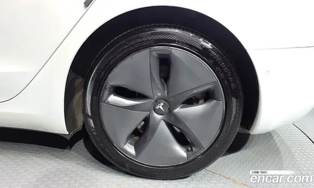 Tesla Model 3 2020 0.2 автомат (гидро), миниатюра 7 Tesla Model 3 2020 0.2 автомат (гидро), миниатюра 7