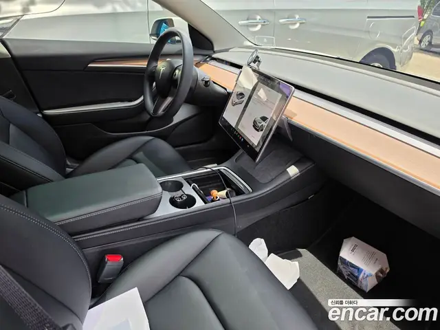 Tesla Model 3 2022 автомат (гидро), миниатюра 8 Tesla Model 3 2022 автомат (гидро), миниатюра 8
