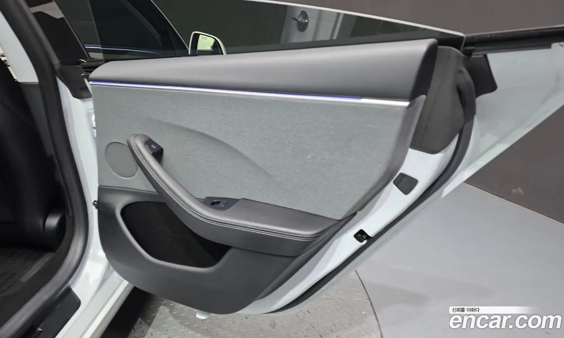 Tesla Model 3 2024 0.2 автомат (гидро), фото 15 Tesla Model 3 2024 0.2 автомат (гидро), фото 15